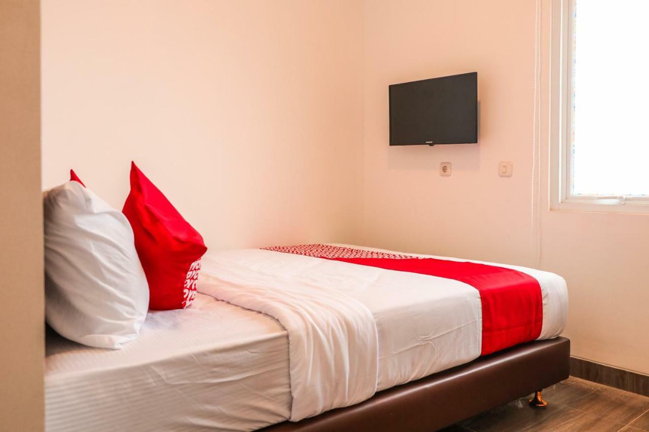 Oyo 488 Tekno Residence South Tangerang Екстериор снимка