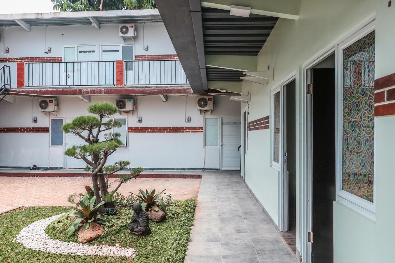 Oyo 488 Tekno Residence South Tangerang Екстериор снимка